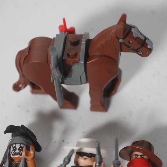 Lego Long Ranger Lot of 4 Minifigures Lone Ranger Tonto Horse Jesus - Picture 4 of 4